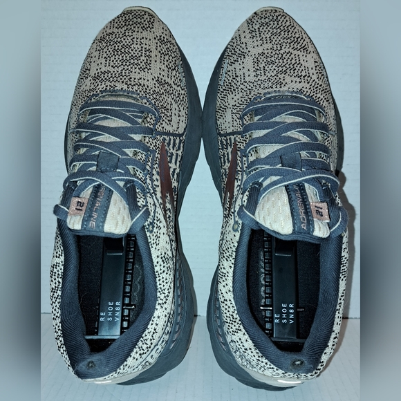 Brooks Adrenaline GTS 21 Running Shoe, Women's Size 8 B, Almond/Grey 1203291B276 - Picture 7 of 11